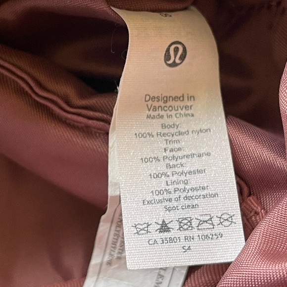 Lululemon Gathered Handle Gym Bag Vol 14L in Spiced Chai ( mauve pink ) - Picture 12 of 15
